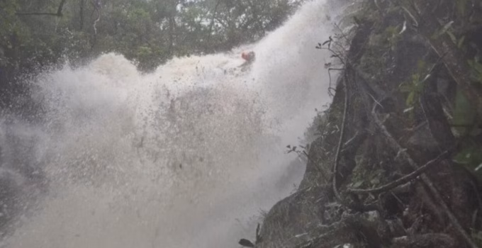 Chuvas em Minas Gerais: Tragédia na Serra do Cipó eleva para 11 o número de mortes no estado