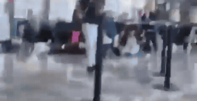 Pânico em Aeroporto do México: Vídeos Revelam Caos Após Anúncio da Morte de 'El Mencho', Líder do CJNG