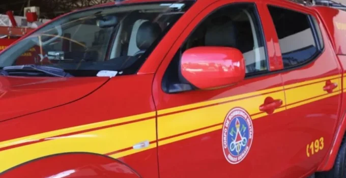 Mulher de 47 anos morre após incêndio em apartamento no bairro Itapoã, em BH; Polícia investiga causas