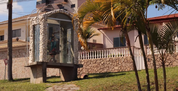 Concurso Prefeitura de Carandaí (MG): 130 vagas abertas em Saúde, Educação e Administração com salários de até R$ 5.648,18