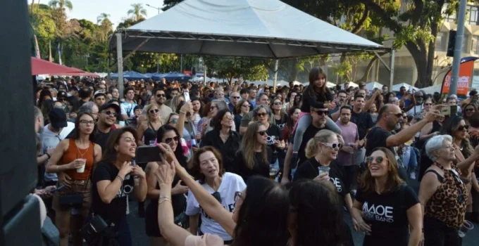 Vinho, Blues e Rock na Praça: Evento Gratuito Ocupa a Praça da Assembleia em BH Neste Sábado