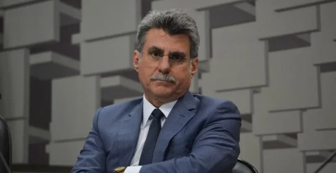 Romero Jucá explica frase sobre "acordo global" na Lava Jato e impeachment de Dilma