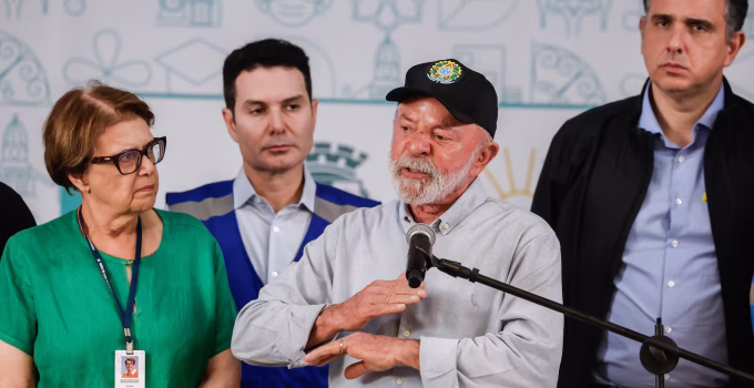 Lula em Minas: Promessa de Casas Grátis e Pacote de Reconstrução Pós-Chuvas
