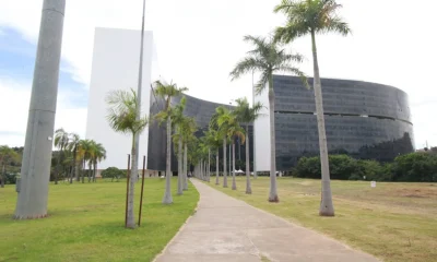 Servidores de Minas Gerais aguardam reajuste salarial em meio a promessas e perdas inflacionárias