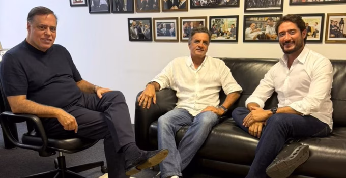 Gabriel Azevedo e Aécio Neves Costuram Aliança para Governo de Minas com Olho em Federação MDB-PSDB