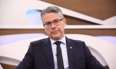 Relator de CPI acusa Gilmar Mendes de fraude processual em decisão sobre caso Master