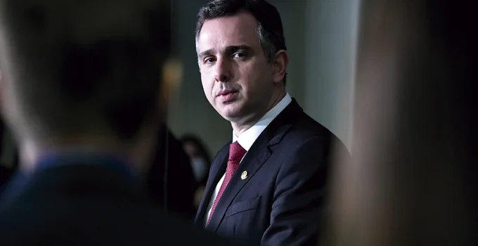 Nova Pesquisa Eleitoral em Minas Gerais: Zema e Oposição se Movimentam para 2026