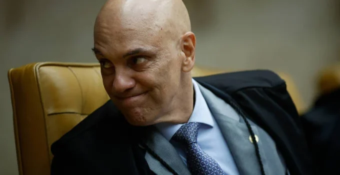 Mensagens entre Moraes e empresário expõem STF a nova crise e vulnerabilidade, avaliam ministros