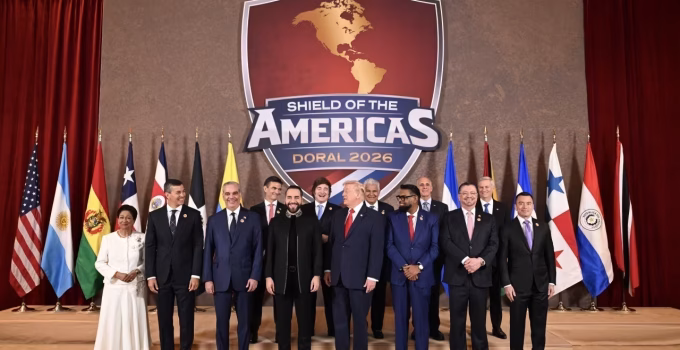 Trump Reúne Líderes da Direita na Flórida para Cúpula Militar Contra Cartéis