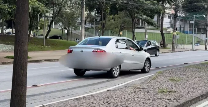 Barbaridade no Trânsito de BH: Motorista é Flagrado Dirigindo na Contramão na Avenida Olegário Maciel