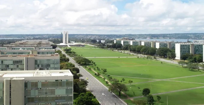 Senado aprova criação de 17,8 mil cargos e reajustes no Executivo com impacto de R$ 5,3 bilhões