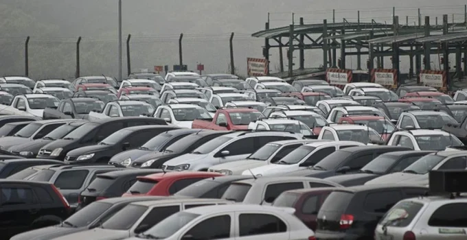 Detran-MG realiza leilão inédito de veículos com restrições judiciais; lances começam em R$ 150