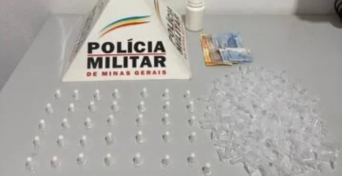 Homem é preso com 36 pinos de cocaína em Iapu após denúncia anônima que mobilizou a Polícia Militar