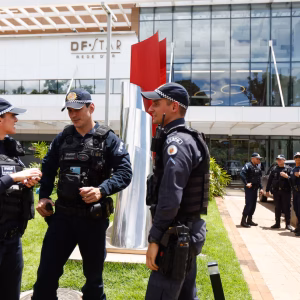 Médicos alertam para risco de morte de Bolsonaro após pneumonia grave