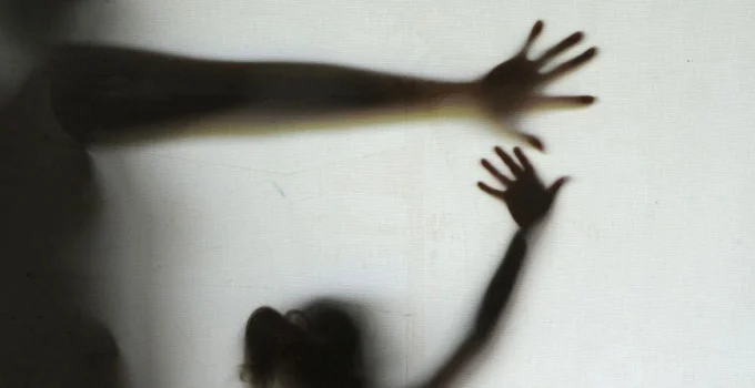 Adolescente é estuprada por três homens durante festa no Norte de Minas; caso chocou comunidade