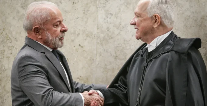 Lula ouve apelos para frear ataques ao STF e evitar confronto direto