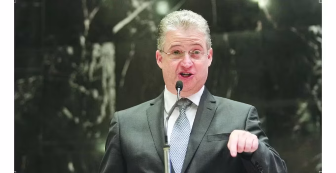 Justiça homologa acordo e ex-secretário de Kalil paga R$ 25 mil em ação de improbidade na Prefeitura de BH