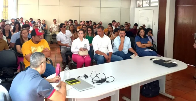 Saúde em Minas: Estratégias para Combater Zoonoses são Debatidas com 54 Municípios do Norte