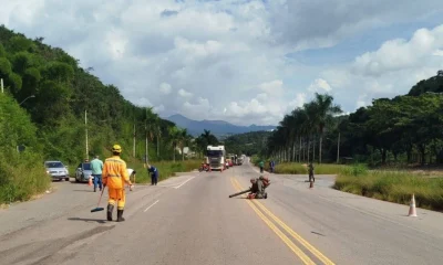 Carga de parafusos se espalha por rodovia em Itabirito e causa prejuízos com pneus furados