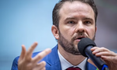 Dario Durigan assume Ministério da Fazenda com desafios de crise externa e eleições