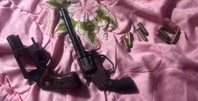 Seis são indiciados por execução a tiros perto de creche em Araxá; delegado aponta 'tentativa de tribunal do crime'