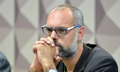 Allan dos Santos critica Michelle Bolsonaro: "Viajando o Brasil como se o ex-presidente já estivesse morto"