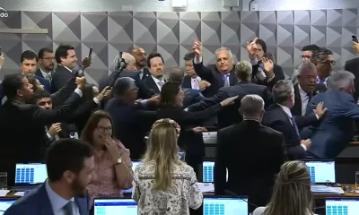 Base do Governo Prepara Relatório Alternativo de 800 Páginas na CPMI do INSS para Confrontar Parecer da Oposição