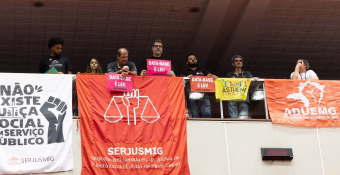 Deputados de Minas Gerais aprovam reajuste salarial para servidores em 1º turno; aumento supera a inflação