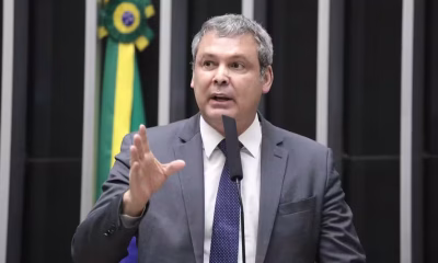 Lindbergh Farias critica prisão domiciliar de Bolsonaro e aponta seletividade penal