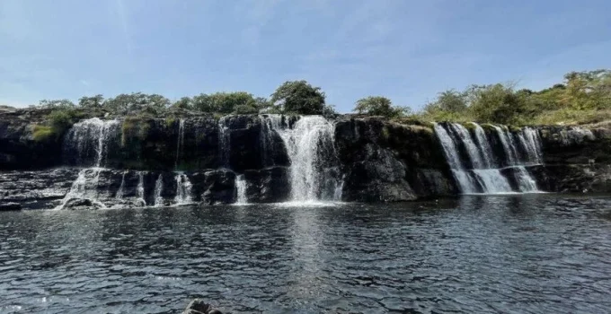 Feriado em BH: Cinco Cachoeiras Secretas em MG para Fugir do Óbvio e das Multidões