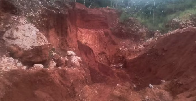 Tragédia em Santo Hipólito: Dois Garimpeiros Morrem Soterrados em Fazenda de MG; Terceiro é Socorrido