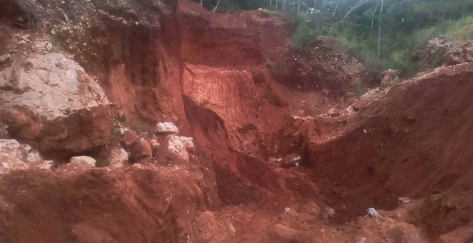 Tragédia em Garimpo Ilegal em MG: Dois Trabalhadores Morrem Soterrados e um é Socorrido