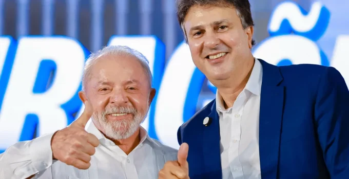 Lula confirma saída de Camilo do MEC para disputa eleitoral e anuncia novo ministro