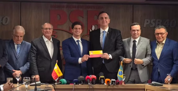 Rodrigo Pacheco se filia ao PSB e acena para candidatura ao governo de Minas Gerais em alinhamento com Lula