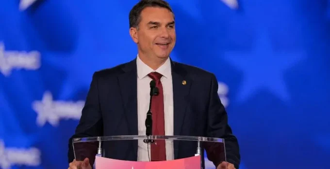 Deputada do PSOL aciona PGR contra Flávio Bolsonaro por declarações sobre terras raras nos EUA