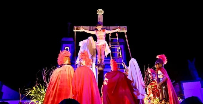 Noite de Silêncio e Emoção: Sexta-feira da Paixão em Cidades Históricas de Minas Gerais