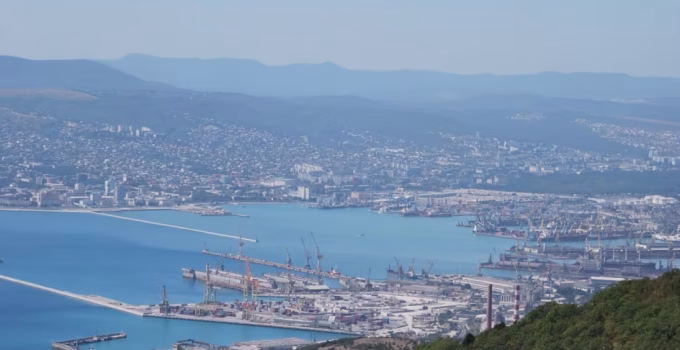 Piloto de caça americano gravemente ferido após ser abatido e resgatado em território iraniano