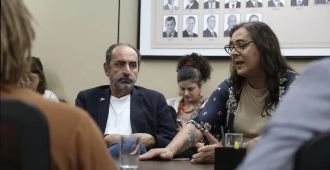 Psol-Rede busca aproximação com Kalil para 2026 em Minas Gerais; ex-prefeito enfrenta inelegibilidade