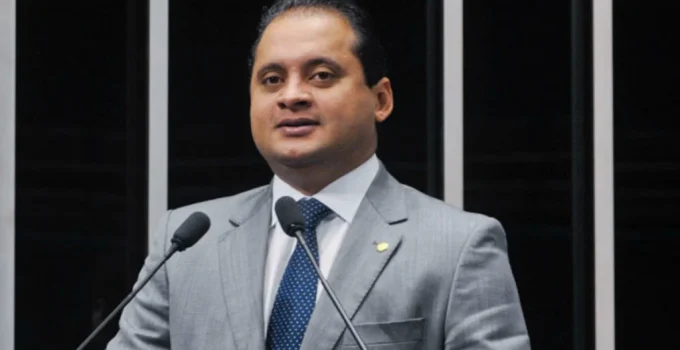 Weverton Rocha é designado relator da sabatina de Jorge Messias para o STF