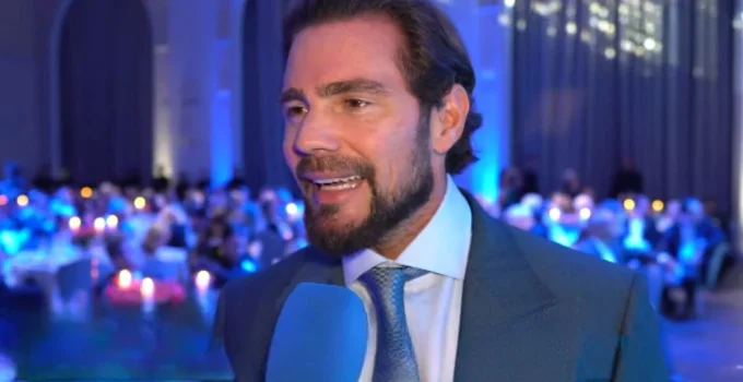 Ex-dono do Banco Master ofereceu festa com 'broche' para acesso a mulheres após evento para Moraes em Londres, diz portal